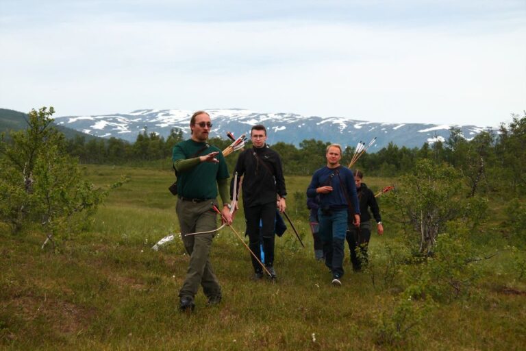 Tromsø: Bow Hunting Experience